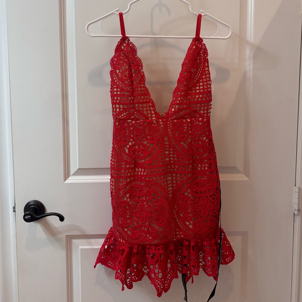PrettyLittleThing Vibrant Red Lace Bodycon Mini Dress
